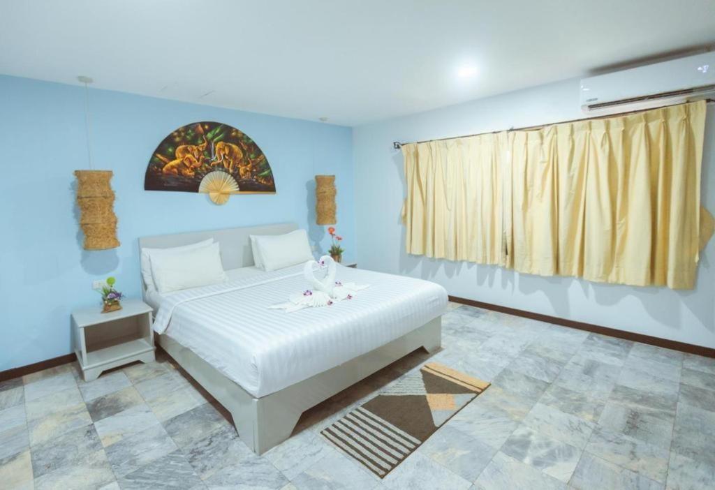 Hotel Nirvana - La Dolce Vita Patong Ngoại thất bức ảnh